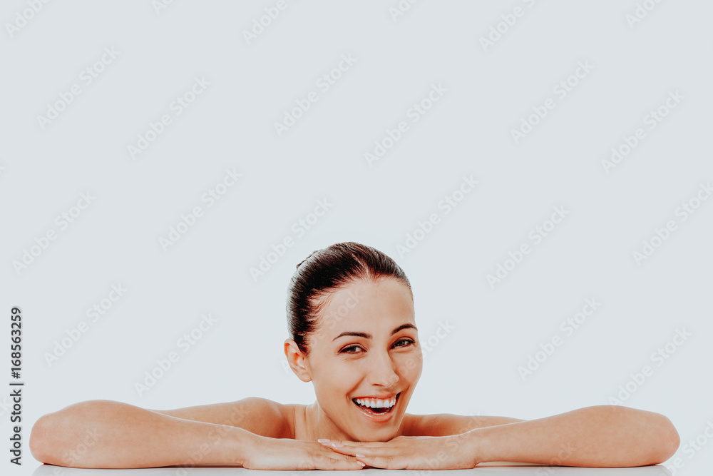 Obraz premium Beauty woman face with perfect fresh clean skin