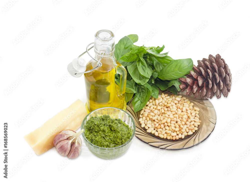 Sauce pesto against of ingredients for its preparation
