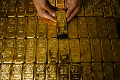 gold bullion photo