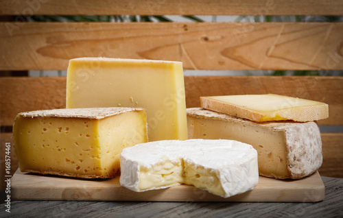 Foto Different french cheeses Normandy and Savoie