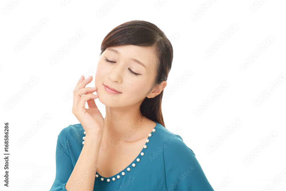 寛ぐ女性 寛ぐ女性