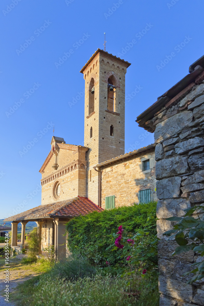 Toskana-Impressionen, bei San Miniato im Chianti-Gebiet, schöne kleine Kirche