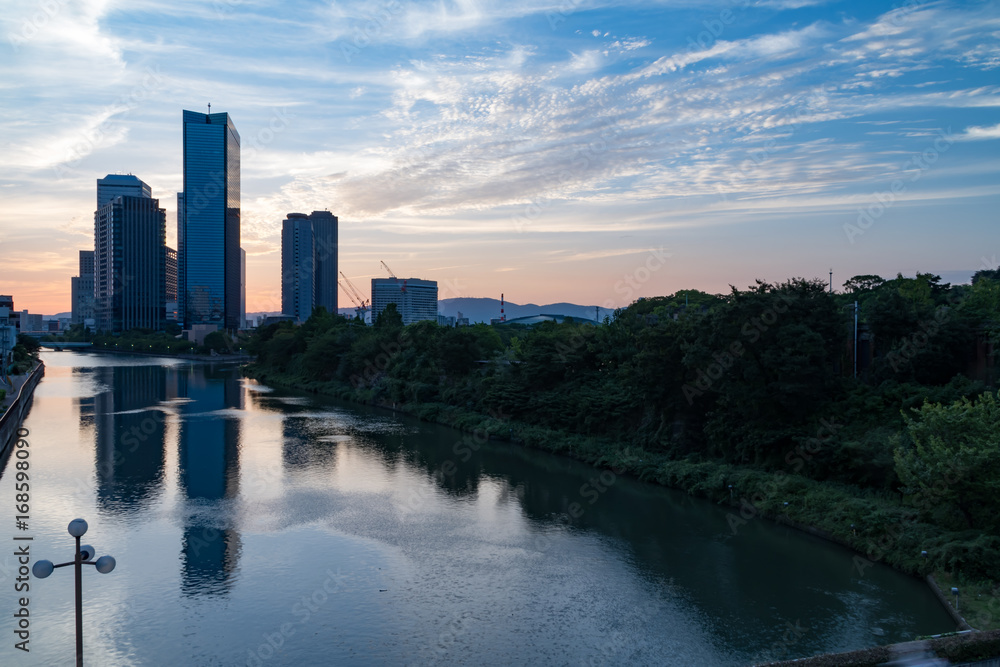 Obraz premium 秋っぽい朝