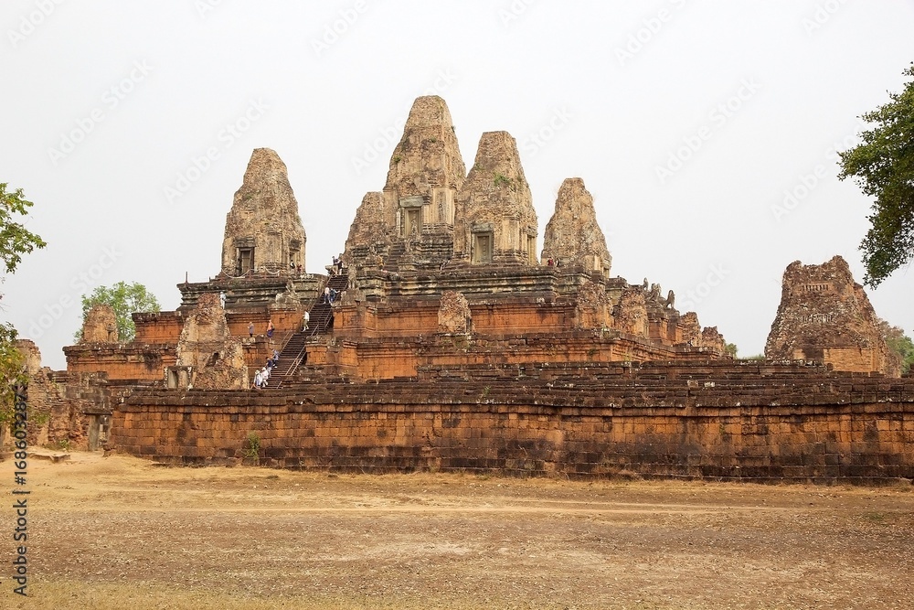 Pre Rup temple ruins