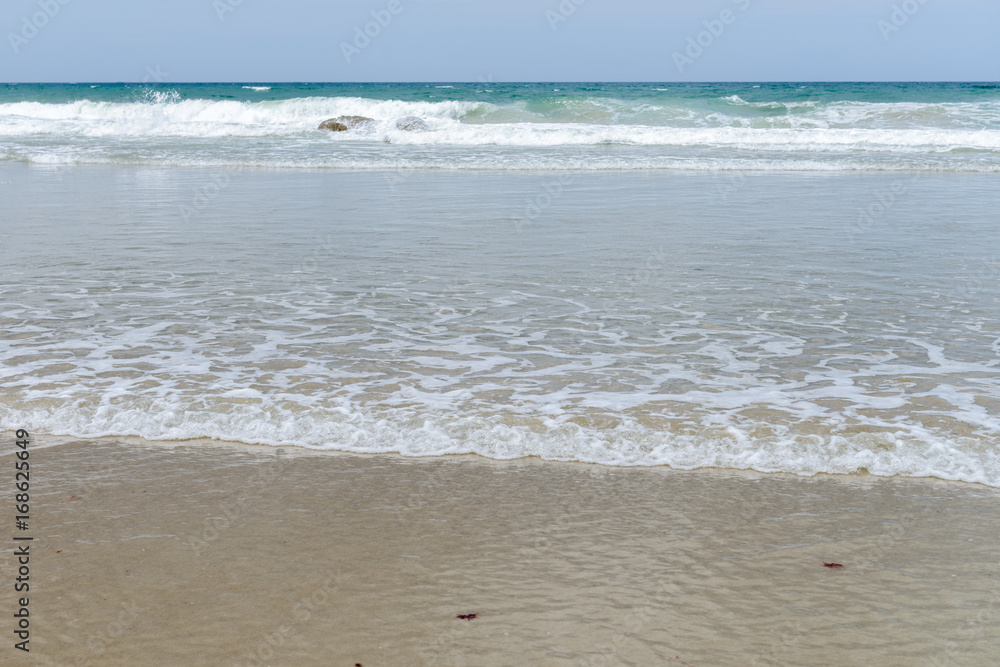 view of the ocean and a blue sky