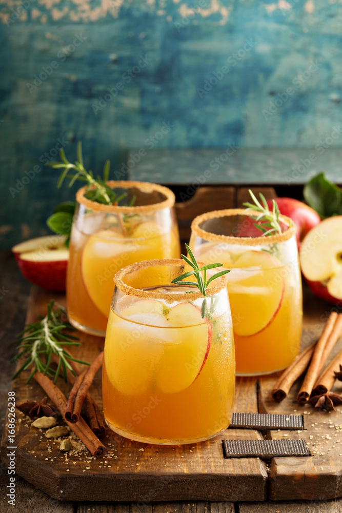 Hard apple cider cocktail with fall spices Hard apple cider cocktail with fall spices