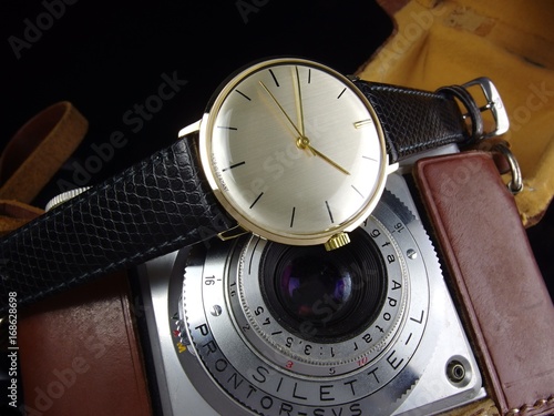 alte Armbanduhr der 1960er Jahre