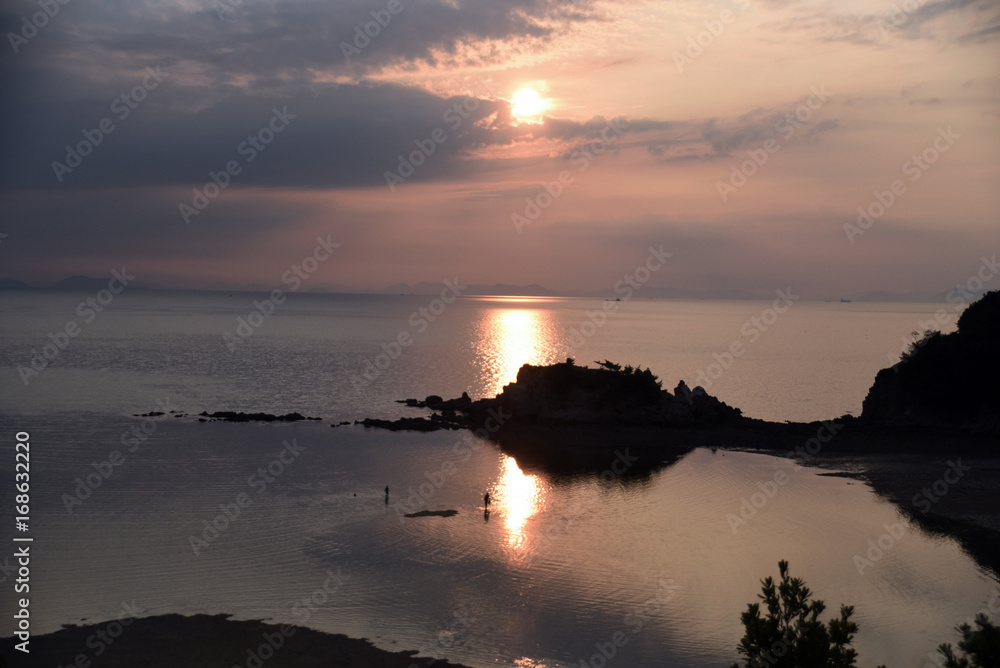 Fototapeta premium 香川、庄内半島の夕陽