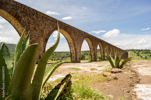 Aqueduct Tembleque uneso photo