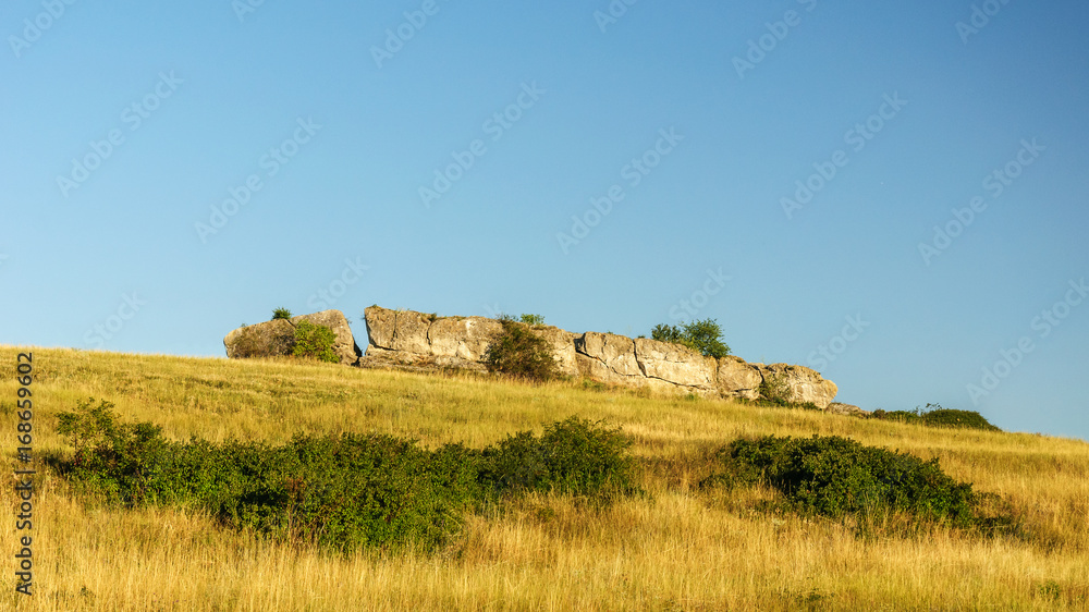 Felsen namens Hölzlstein bei Oggau im Burgenland Felsen namens Hölzlstein bei Oggau im Burgenland