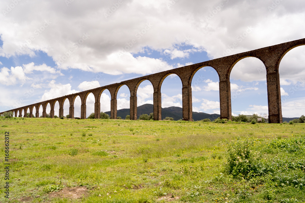 Aqueduct Tembleque uneso