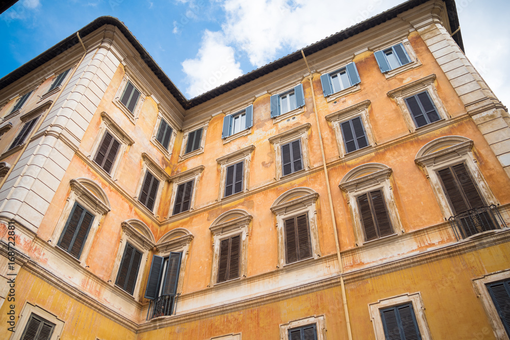 Fototapeta premium old building in rome