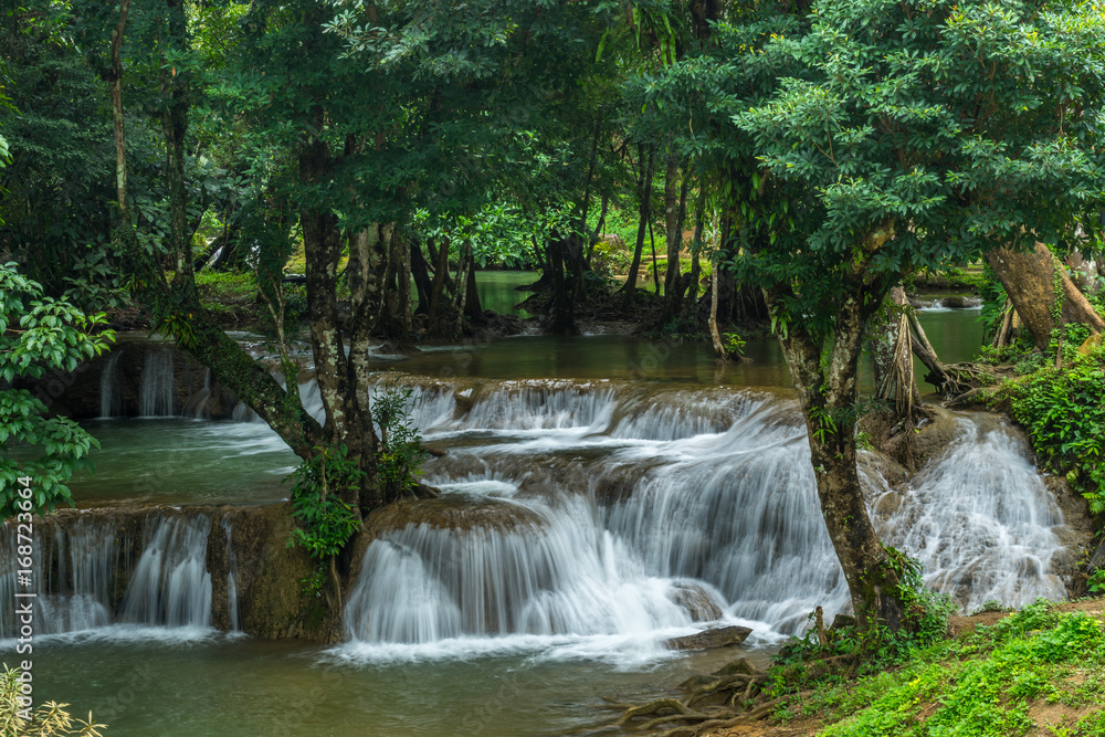 Kroeng Krawia Waterfall Kroeng Krawia Waterfall