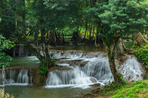 Fototapeta Naklejka Na Ścianę i Meble -  Kroeng Krawia Waterfall