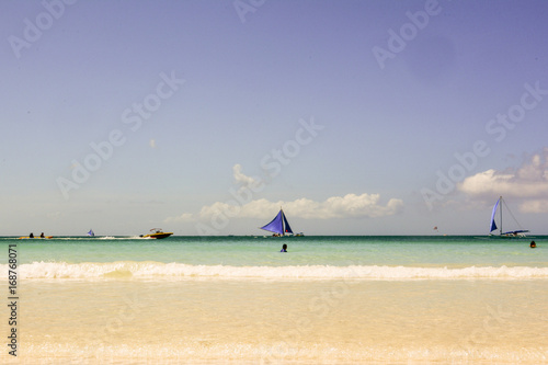 Fototapeta Naklejka Na Ścianę i Meble -  Tropical beach of Boracay island in the Philippines in Asia