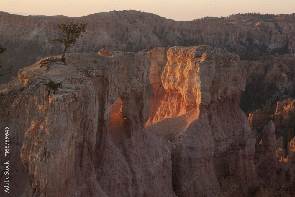 Sunrise in Bryce Canyon