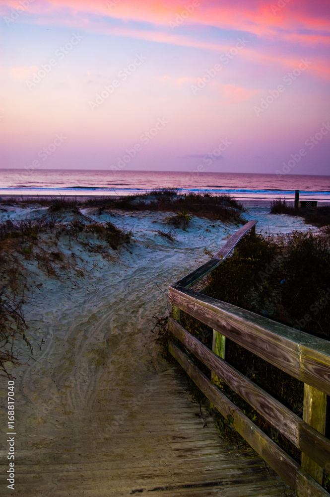 Fototapeta premium Beach path to Sunrise