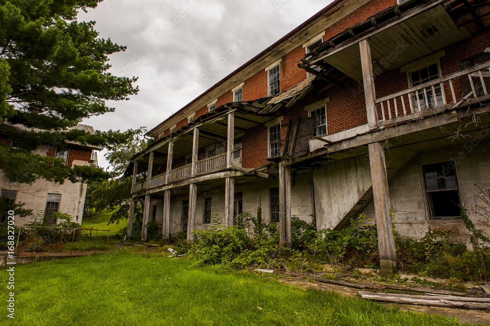 Derelict Buildings & Overgrown Plants - Abandoned Poorhouse Derelict Buildings & Overgrown Plants - Abandoned Poorhouse