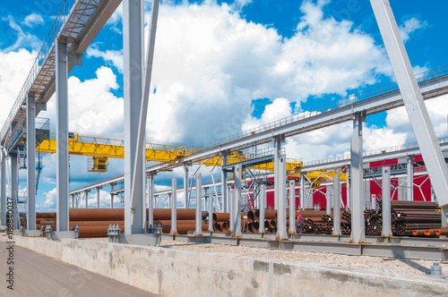 Factory warehouse overhead crane