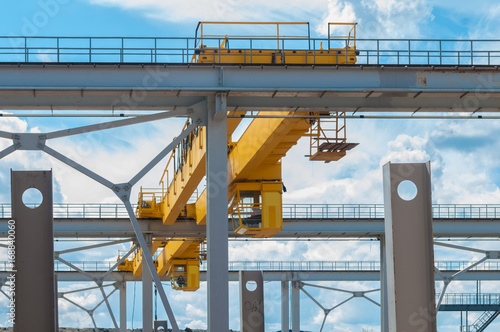 Factory warehouse overhead crane