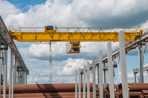Factory warehouse overhead crane