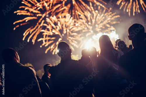 Fotografia Crowd watching fireworks