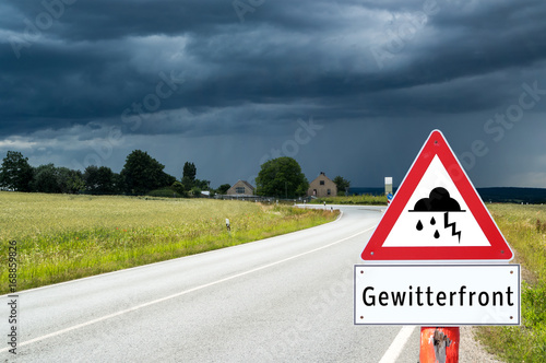 Gewitterfront Schild