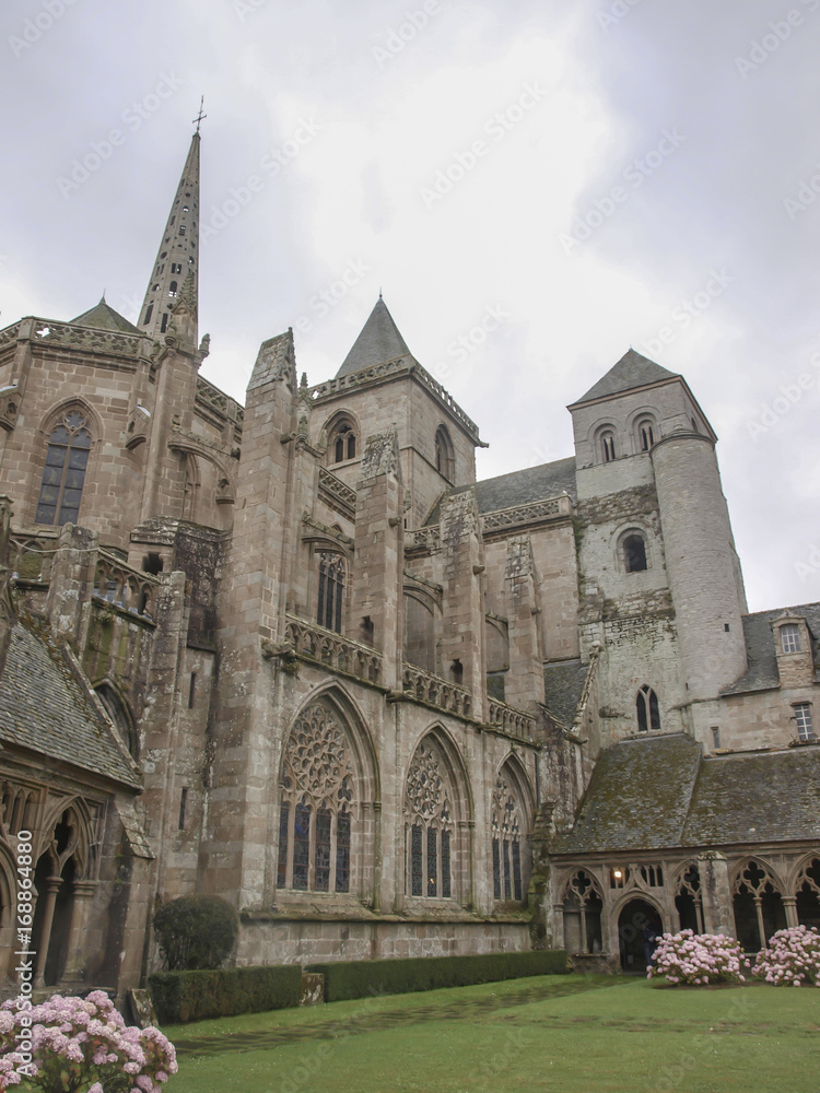 Catedral de Tréguier / Tréguier Cathedral. Bretaña. Francia