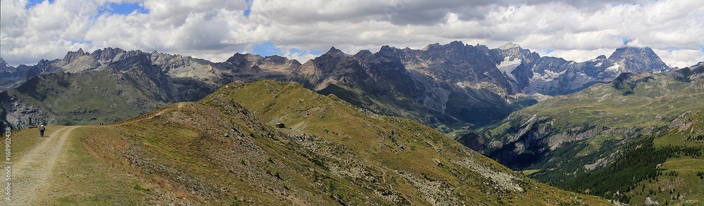 panorama du Cervin versant italien