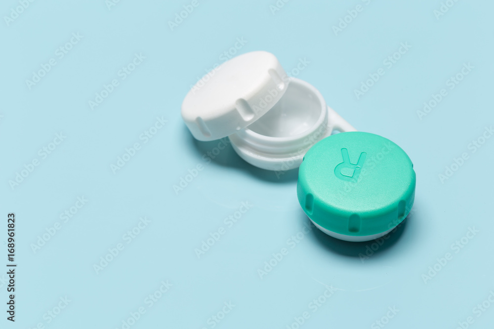 Contact lens, contact lens case, tweezers Contact lens, contact lens case, tweezers