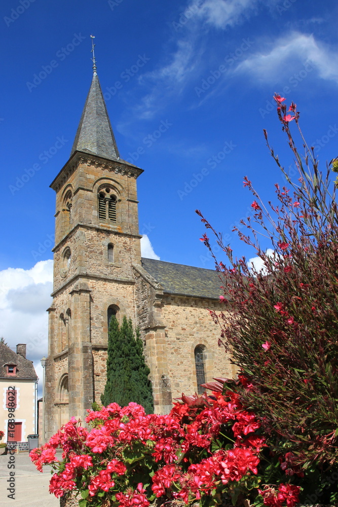 Fototapeta premium Eglise de Lapleau (Corrèze)
