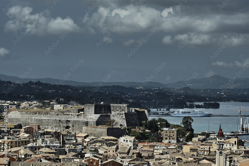 Port and new Venetian fortress on the island of Corfu. Port and new Venetian fortress on the island of Corfu.