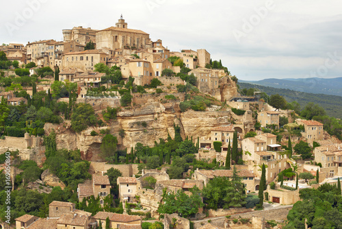 Gordes, Vaucluse, Provence France © Stilikone