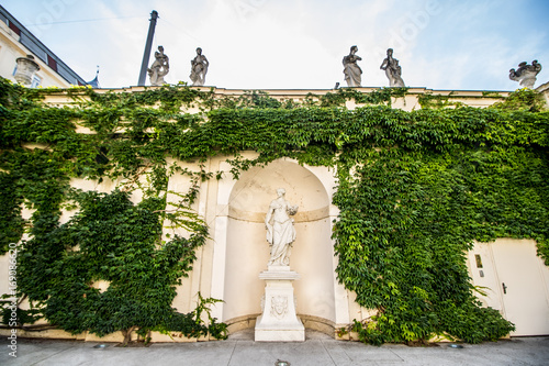 Palais Lichtenstein, Sommerresidenz Lichtenstein und Garten Lichtenstein in Wien, Österreich photo