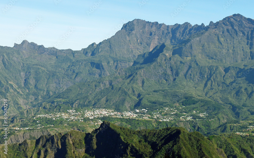 Obraz premium The snow peak, Reunion island