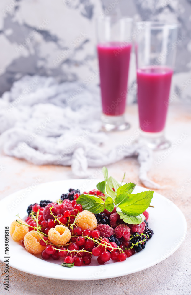 mix berries mix berries