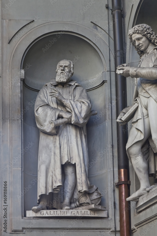 Statuen bei den Uffizien berühmter Zeitgenossen, Galileo Galilei,