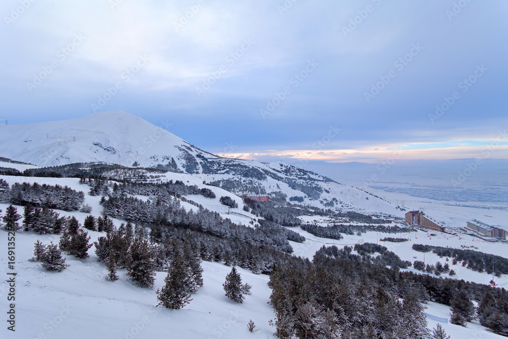 Obraz premium Palandoken at sunset, Erzurum, Turkey - Mountain skiing and snowboarding