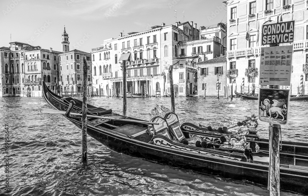 Fototapeta premium Beautiful gondola in Venice