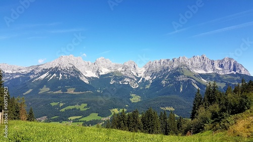 Fototapeta Naklejka Na Ścianę i Meble -  Aussicht Berge Tirol