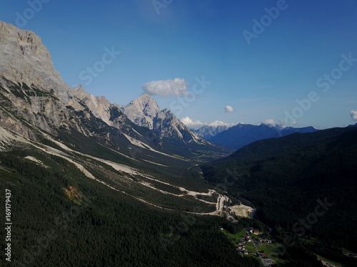 Dolomiten aus der Luft