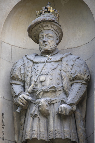 King Henry VIII Statue in London