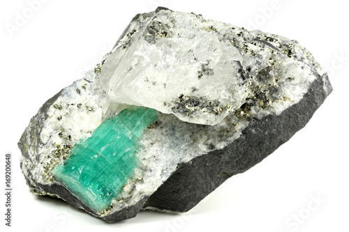 Tableau sur toile emerald nestled in bedrock found in Chivor/ Colombia
