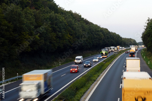 A 3 zwishcehn Schlüsselfeld und Höchstadt Fahrtrichtung Passau