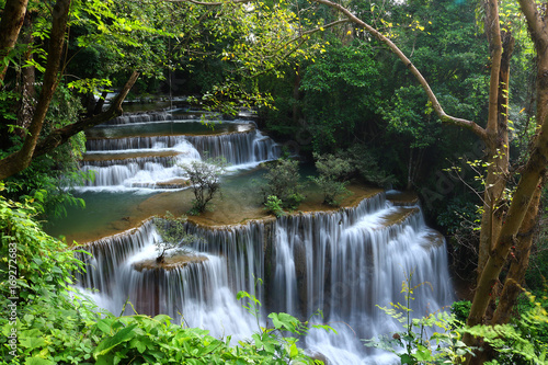 Huay Mae Kamin waterfall, Kanchanaburi, Thailand © SqweezeLand