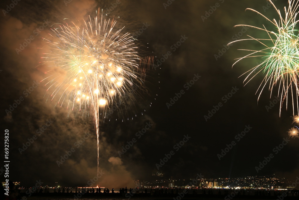 宮島水中花火大会 StockFoto Adobe Stock