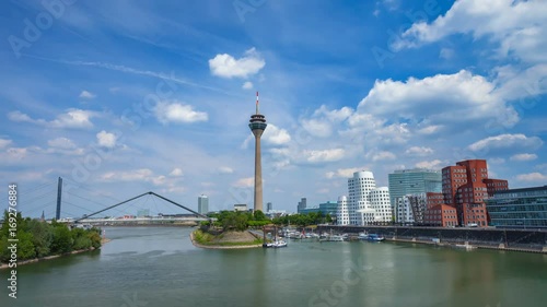 Düsseldorf am Rhein photo