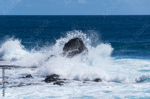 La Gomera Fels in der Brandung