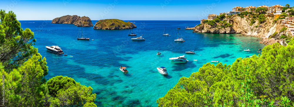 Wunschmotiv: Spain Majorca Mediterranean Sea Panorama Coast Bay with Boats at Santa Ponsa #169310280