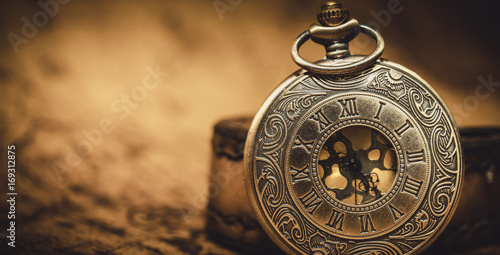 Photos Antique Carved Watch